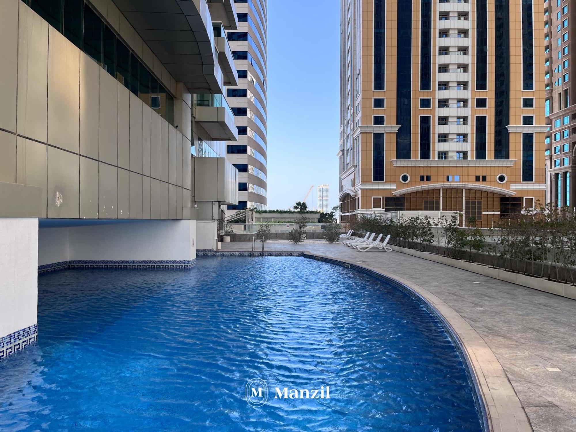 Luxury 1br In Marina High-rise Living With Views