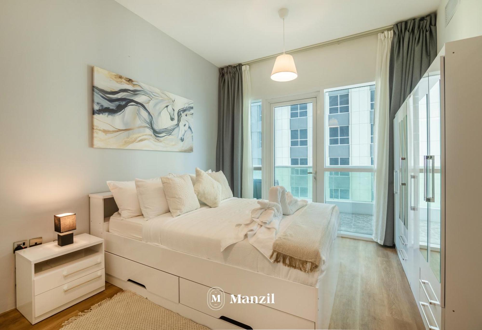 Luxury 1br In Marina High-rise Living With Views Apartment *