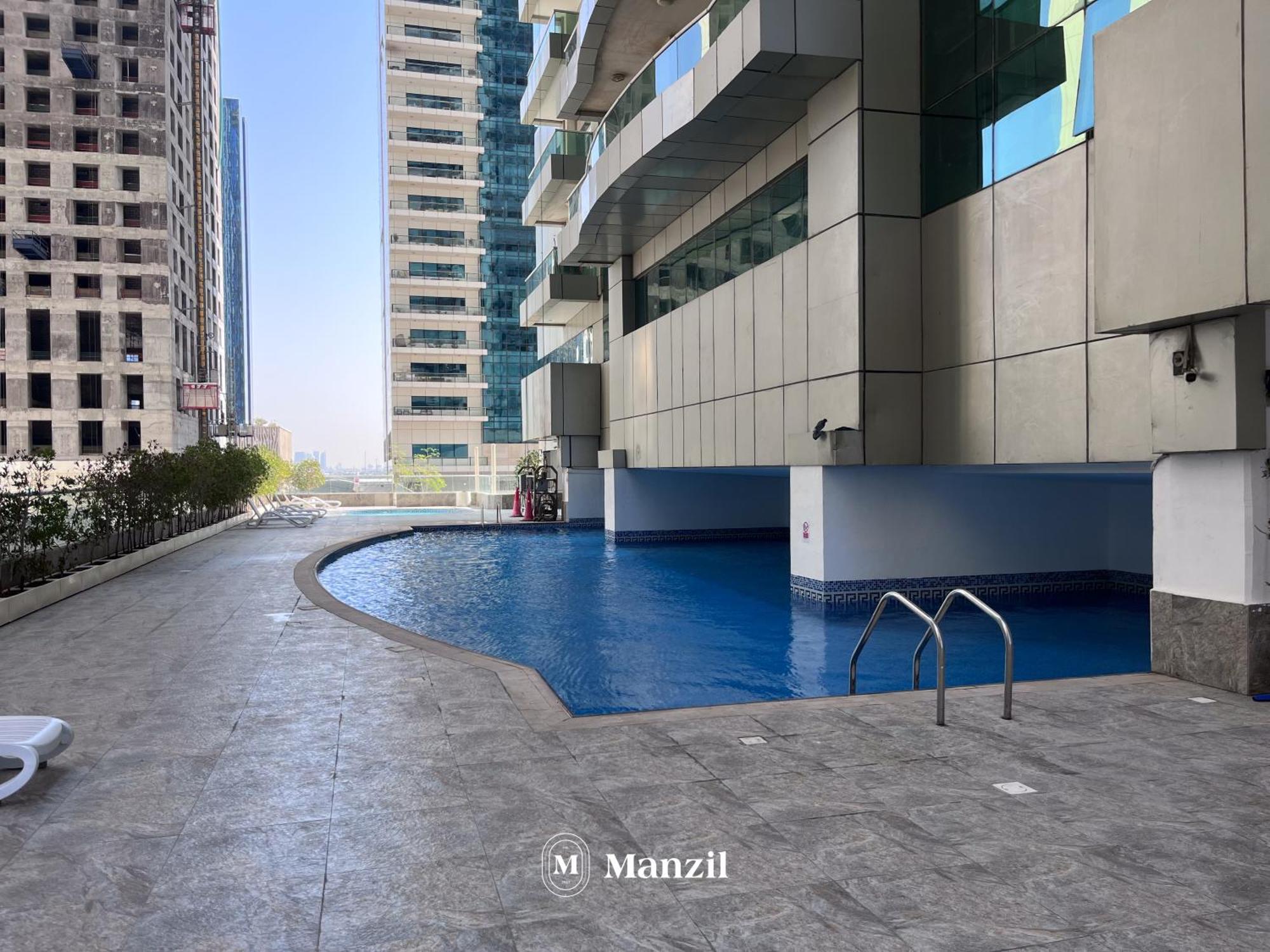 Luxury 1br In Marina High-rise Living With Views