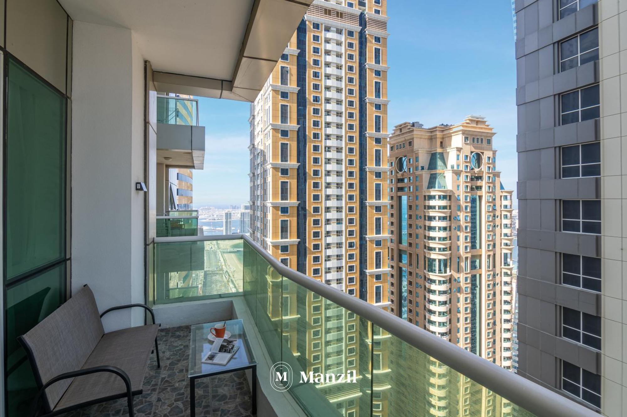 Luxury 1br In Marina High-rise Living With Views Apartment *